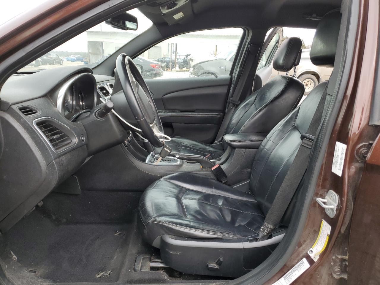 2013 Chrysler 200 - Image 7