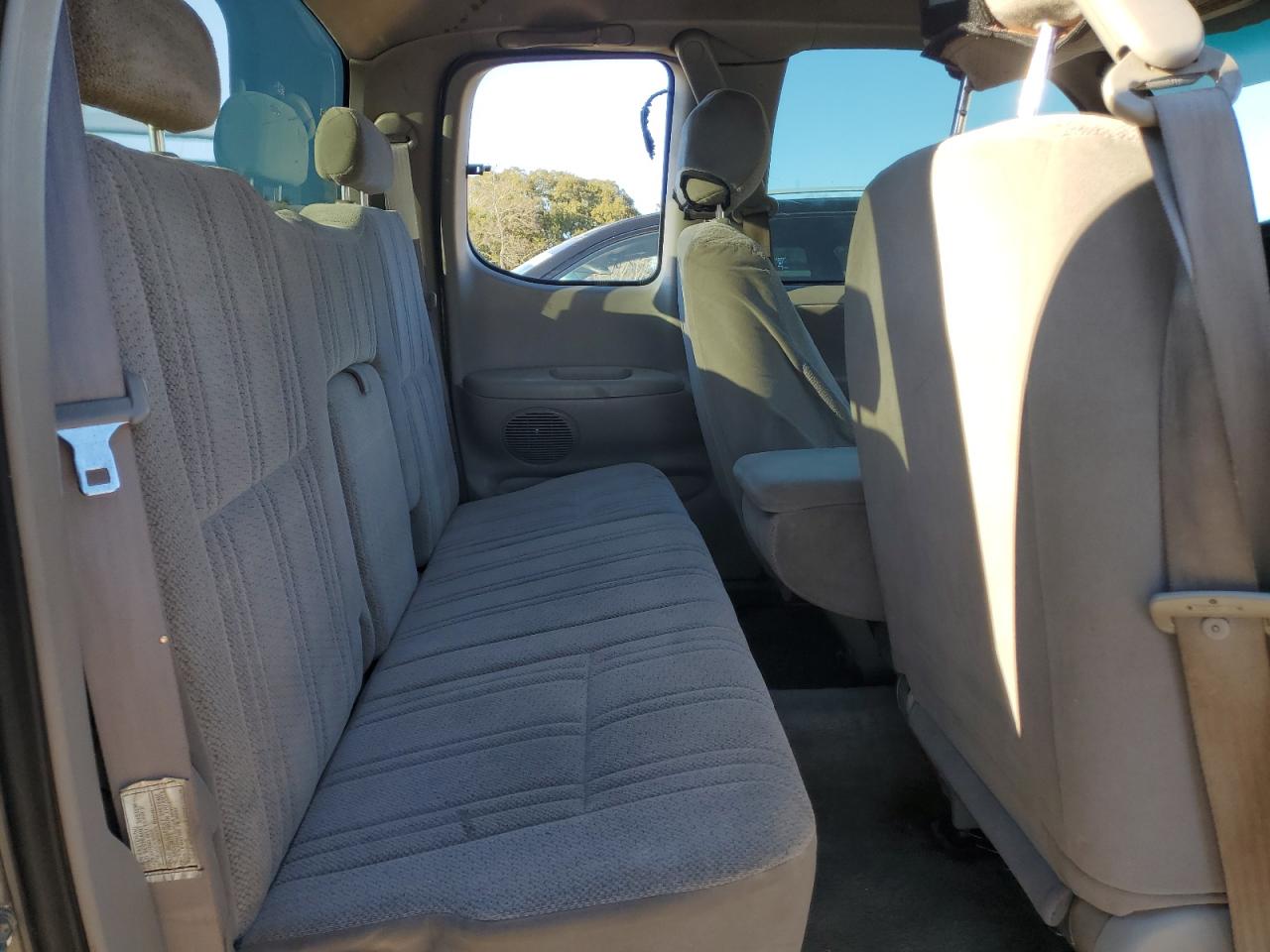 2000 Toyota Tundra - Image 10