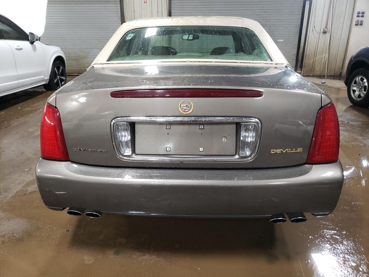 2003 Cadillac De Ville - Image 6