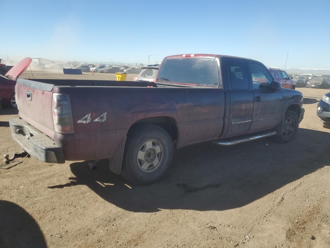 2005 Chevrolet Silverado - Image 3