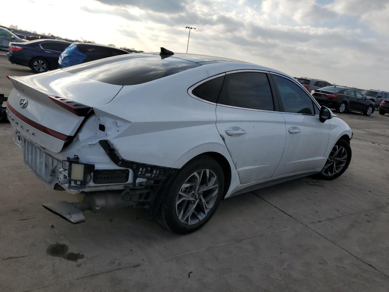 2022 Hyundai Sonata - Image 3