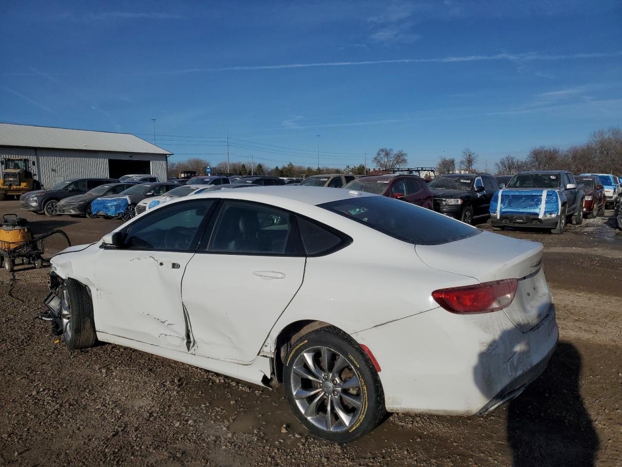 2015 Chrysler 200 - Image 2