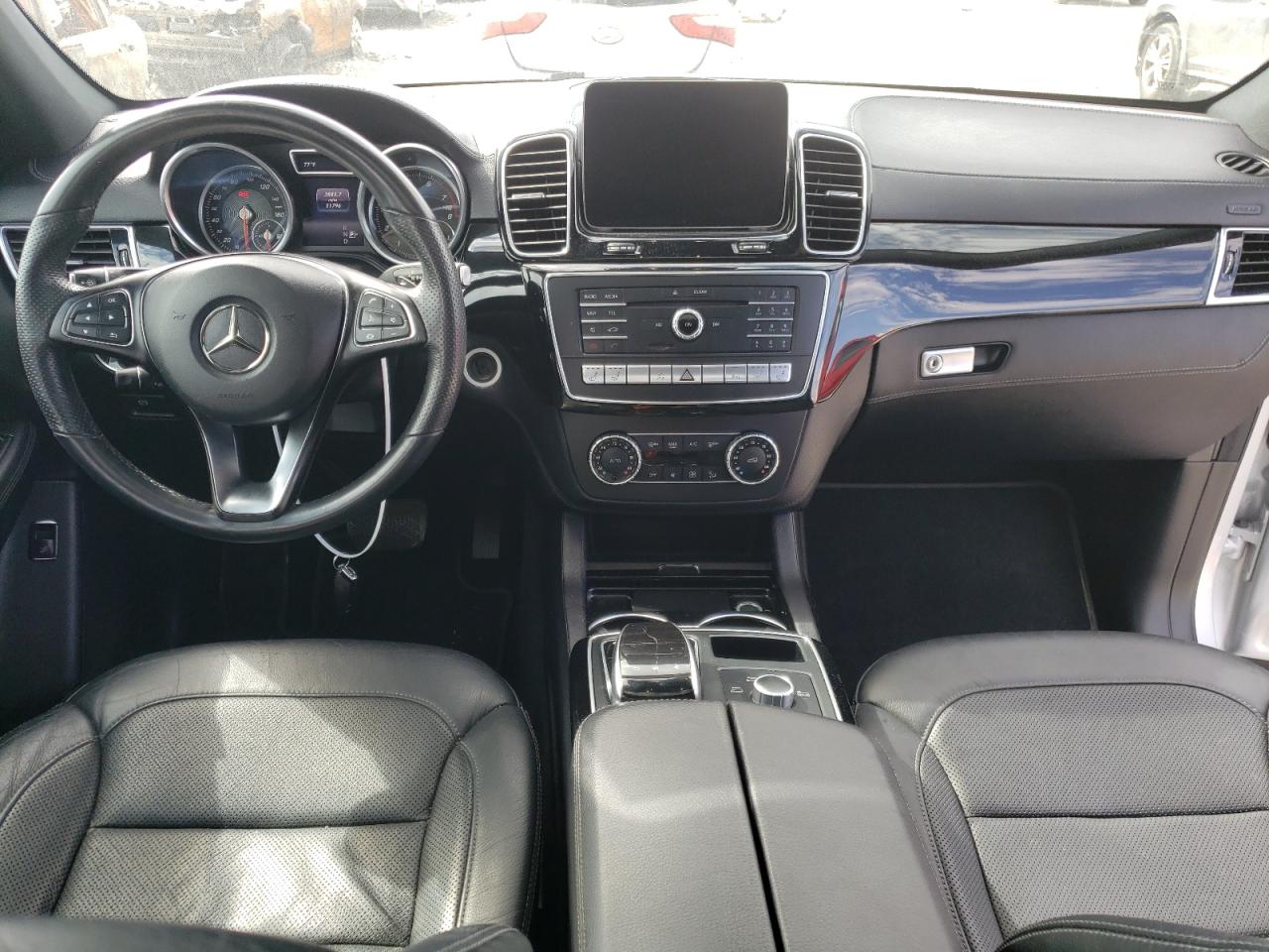 2018 Mercedes-Benz GLE - Image 8