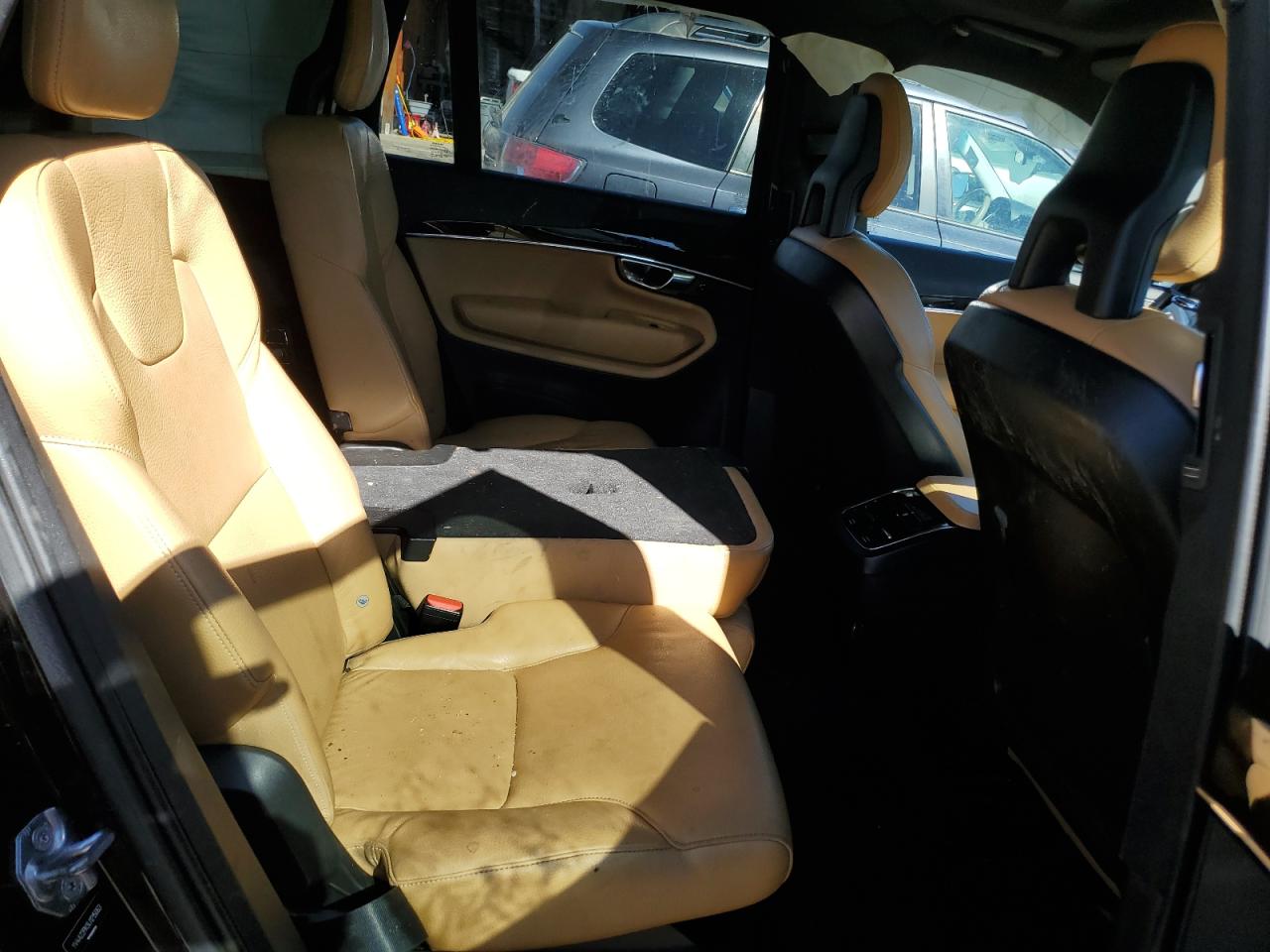 2018 Volvo XC90 - Image 11