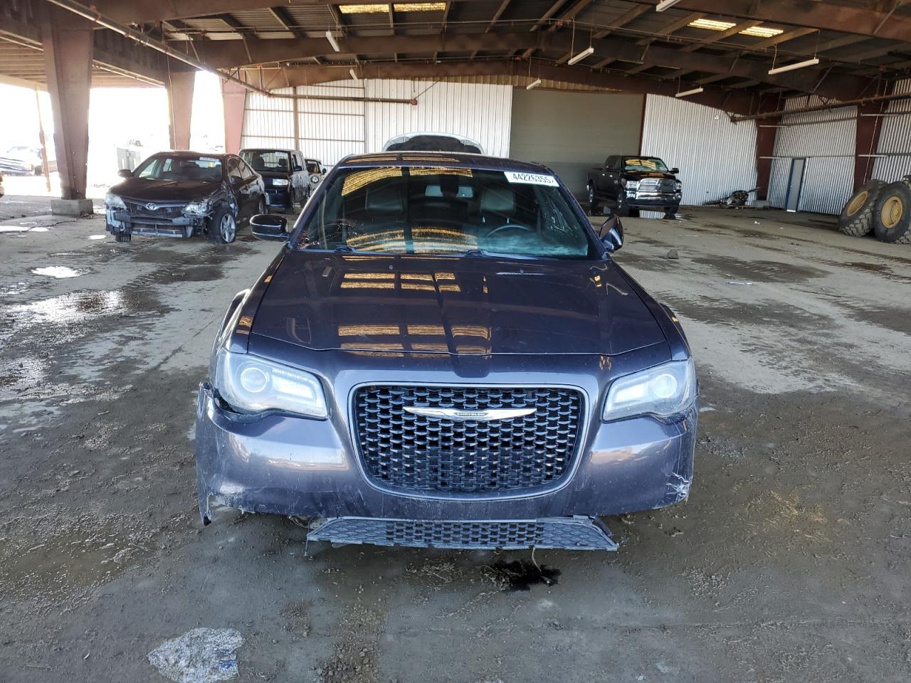 2019 Chrysler 300 - Image 5