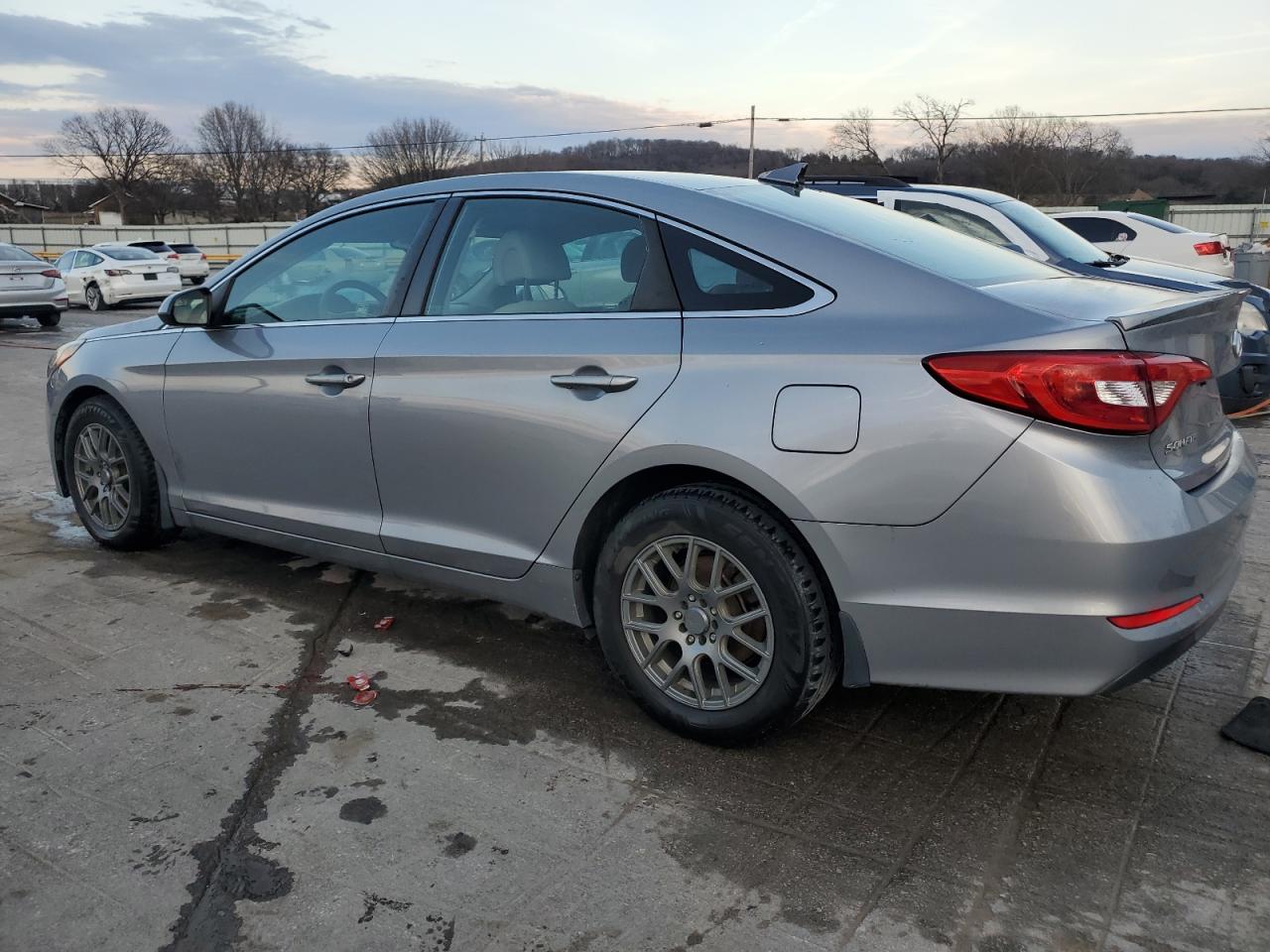 2017 Hyundai Sonata - Image 2