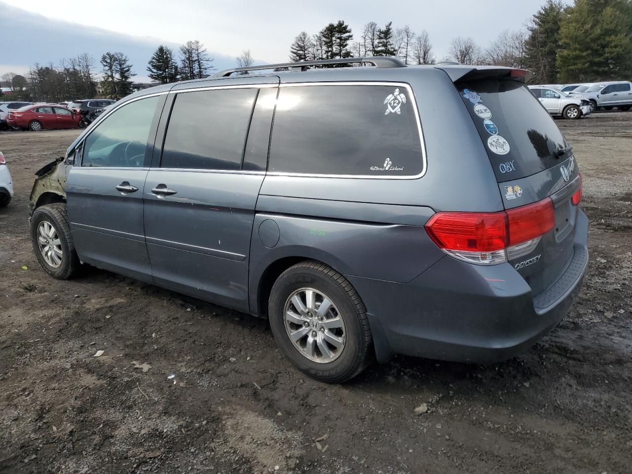 2010 Honda Odyssey - Image 2