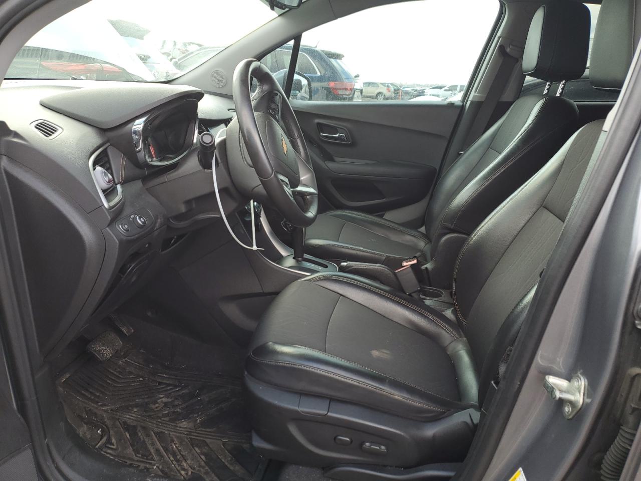2020 Chevrolet Trax - Image 7