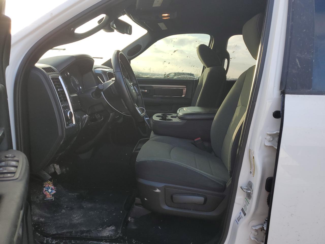 2021 RAM 1500 - Image 7