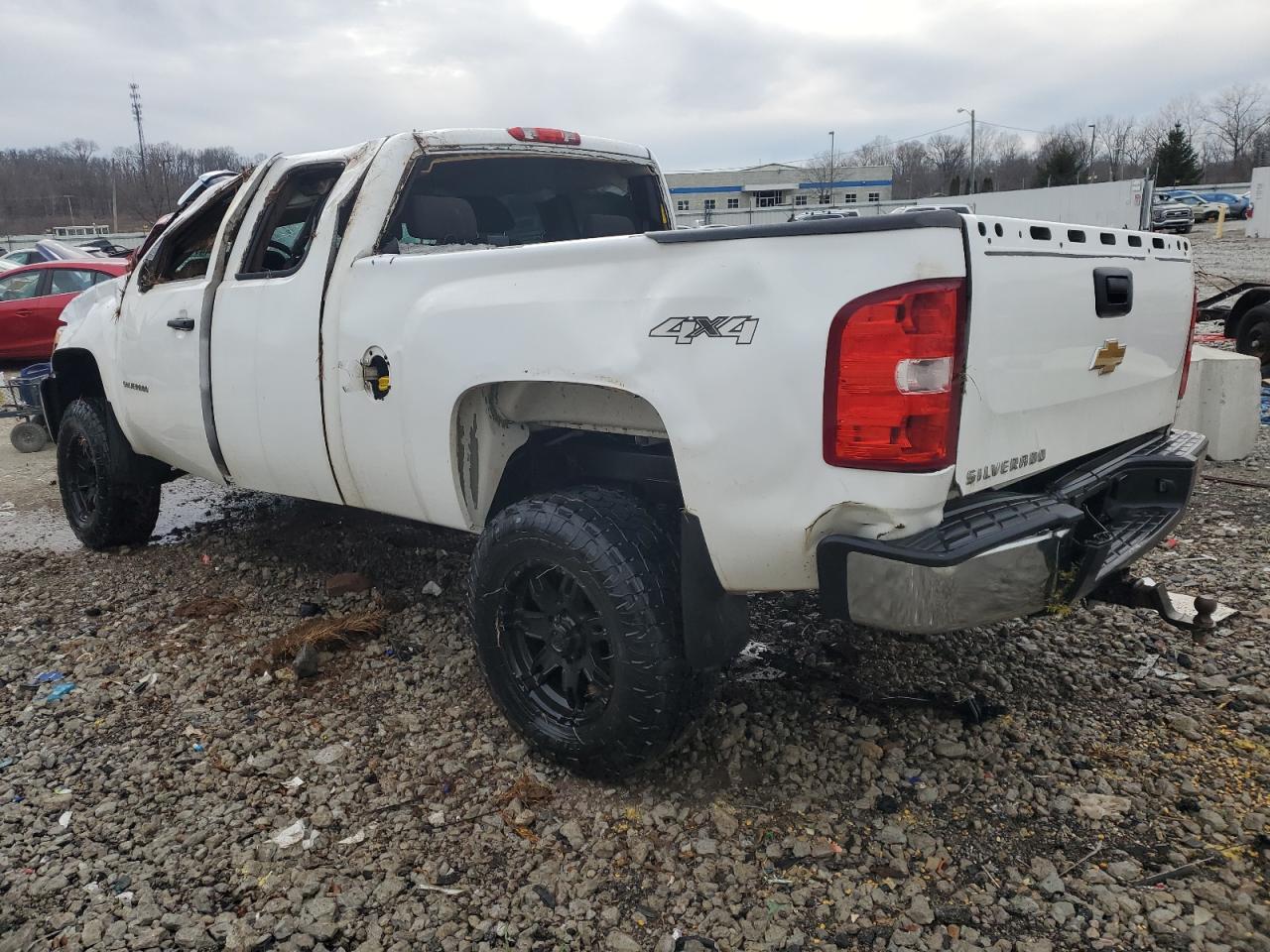 2012 Chevrolet Silverado - Image 2