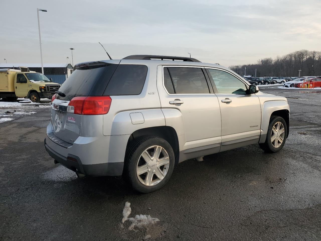 2011 GMC Terrain - Image 3