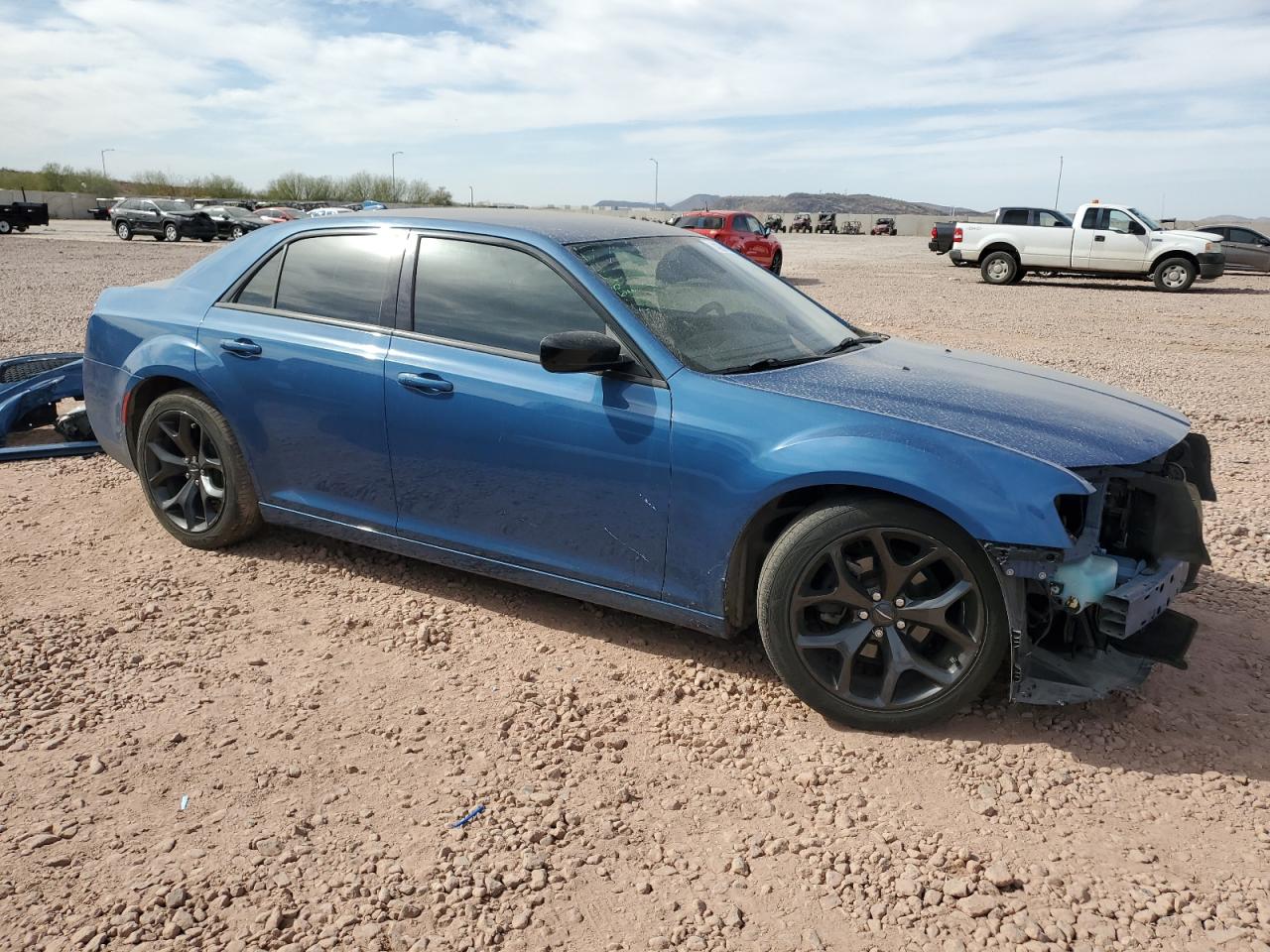 2020 Chrysler 300 - Image 4