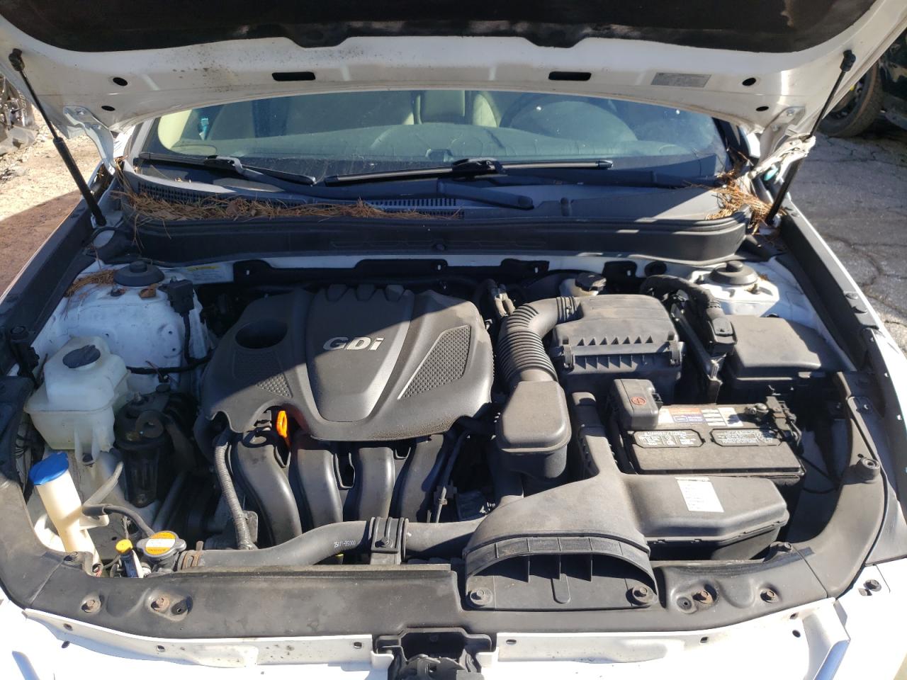 2011 Hyundai Sonata - Image 11