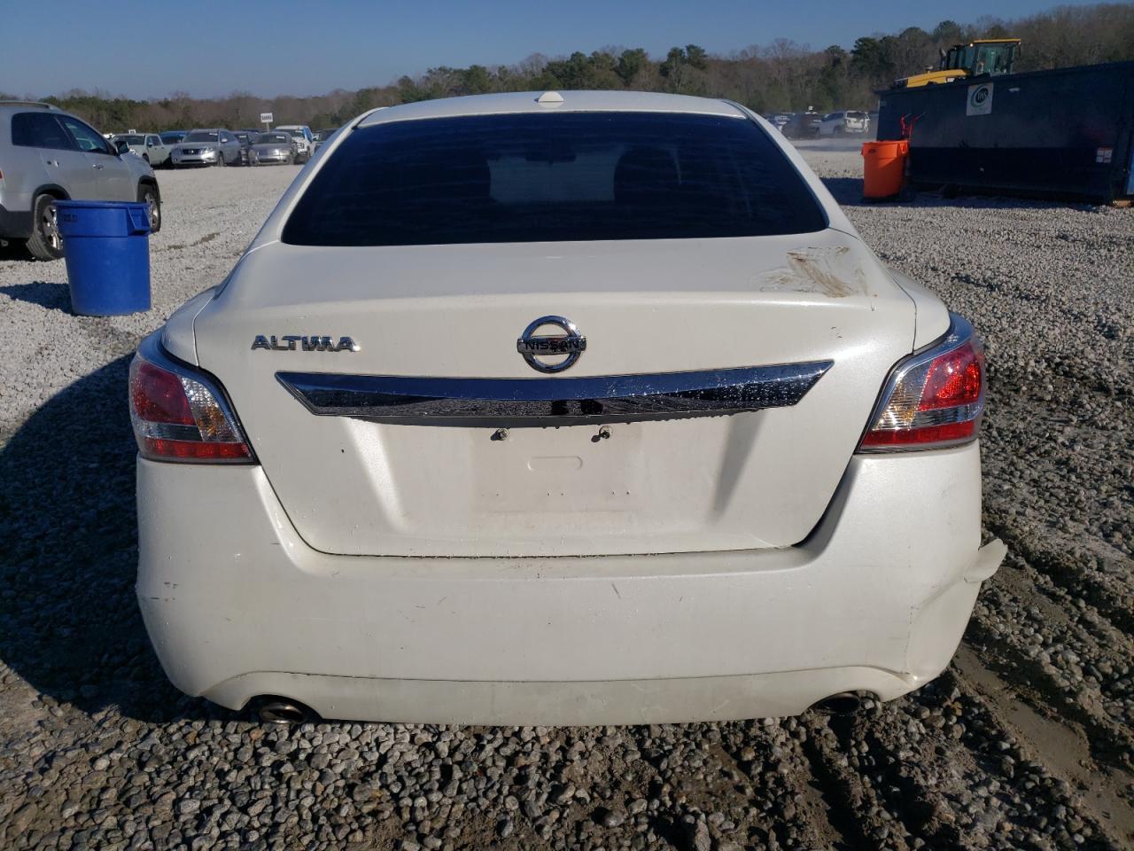 2015 Nissan Altima - Image 6