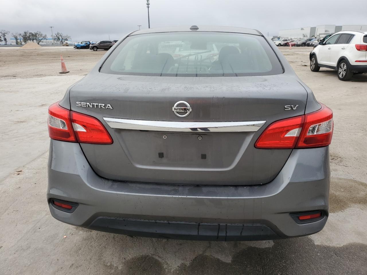2017 Nissan Sentra - Image 6