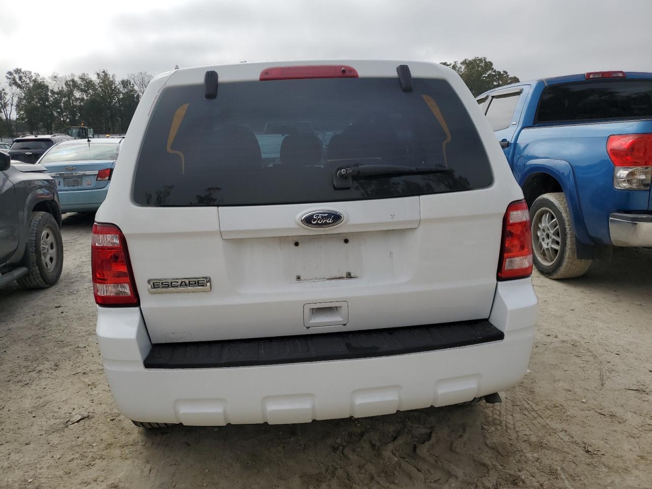 2010 Ford Escape - Image 6