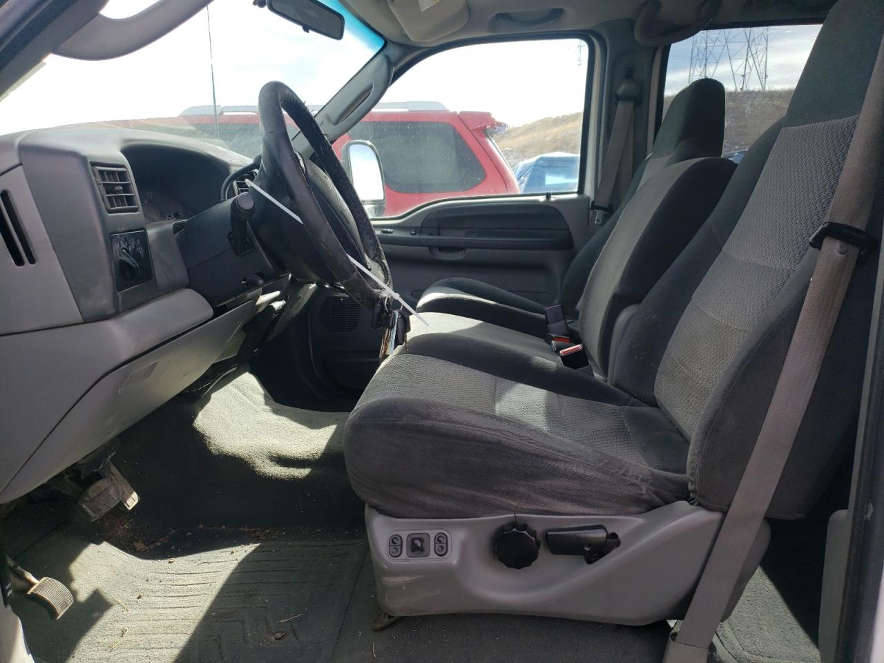 2003 Ford F250 - Image 7