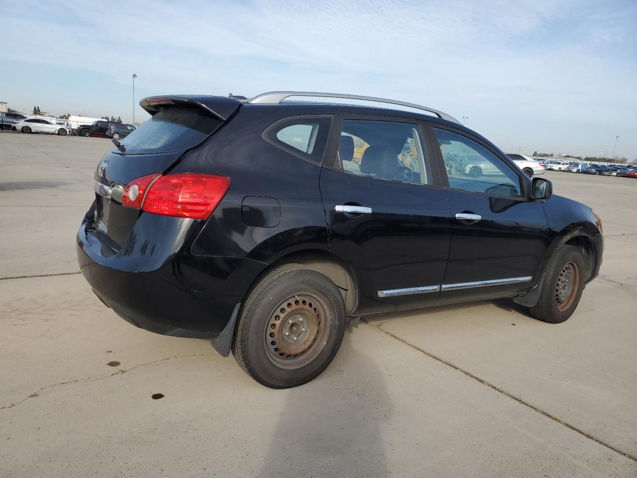 2015 Nissan Rogue - Image 3
