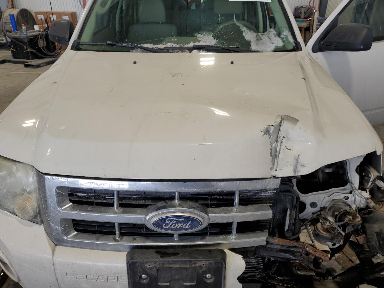 2010 Ford Escape - Image 12