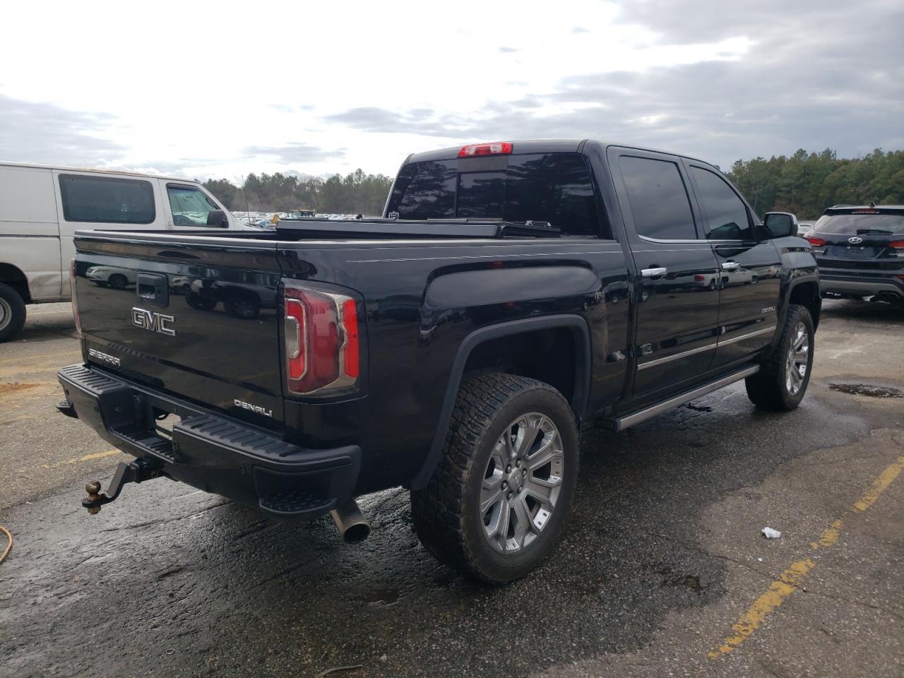 2017 GMC Sierra - Image 3