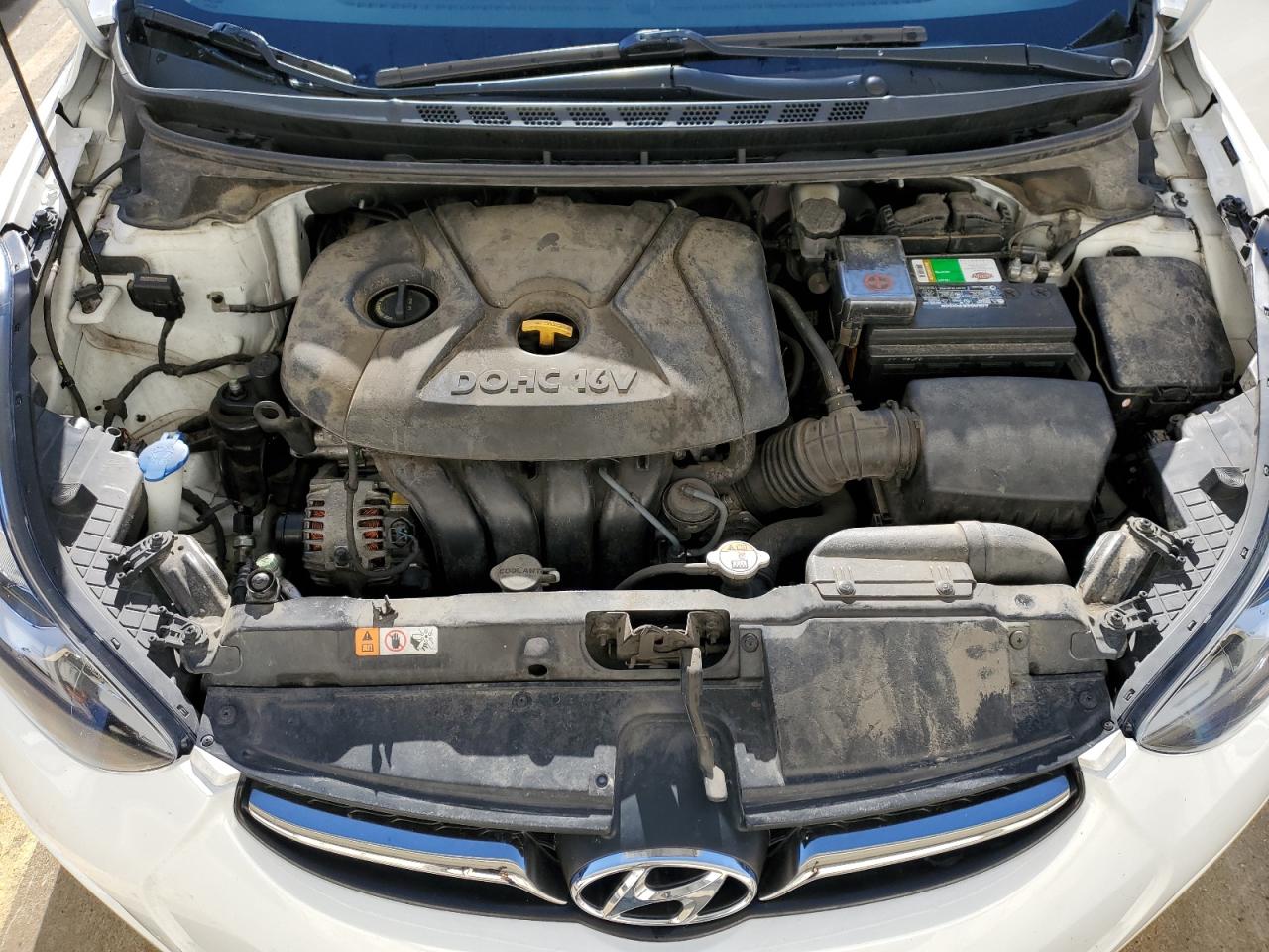 2013 Hyundai Elantra - Image 12