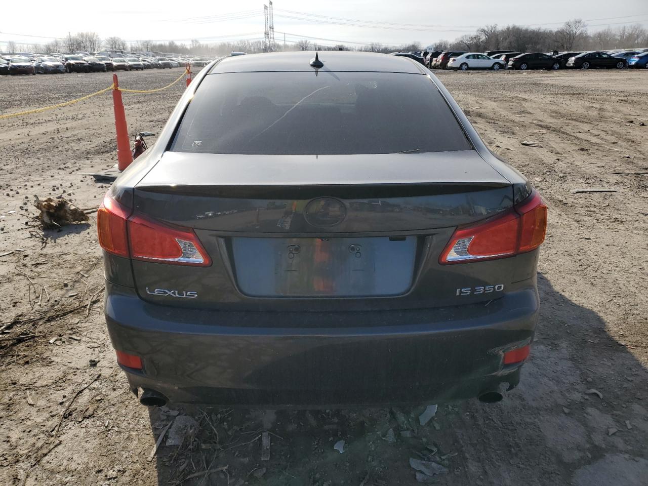 2010 Lexus IS - Image 6