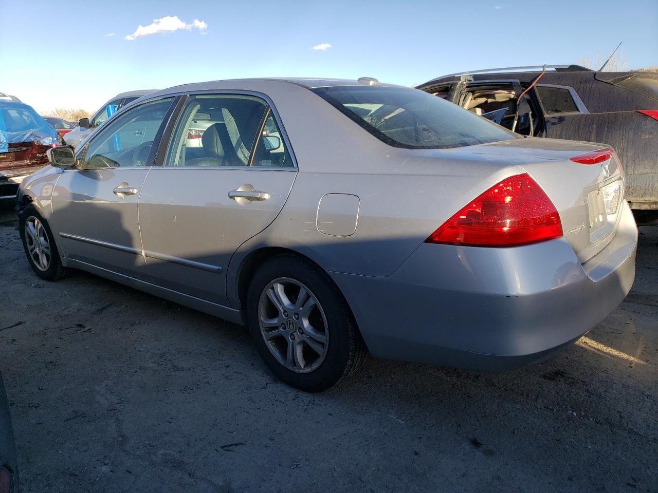 2007 Honda Accord - Image 2