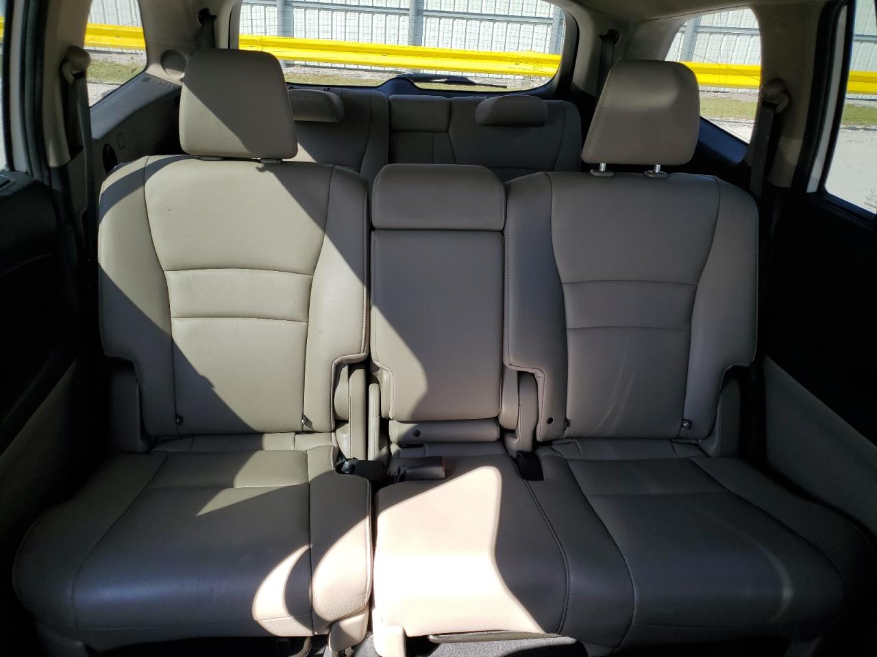 2017 Honda Pilot - Image 10