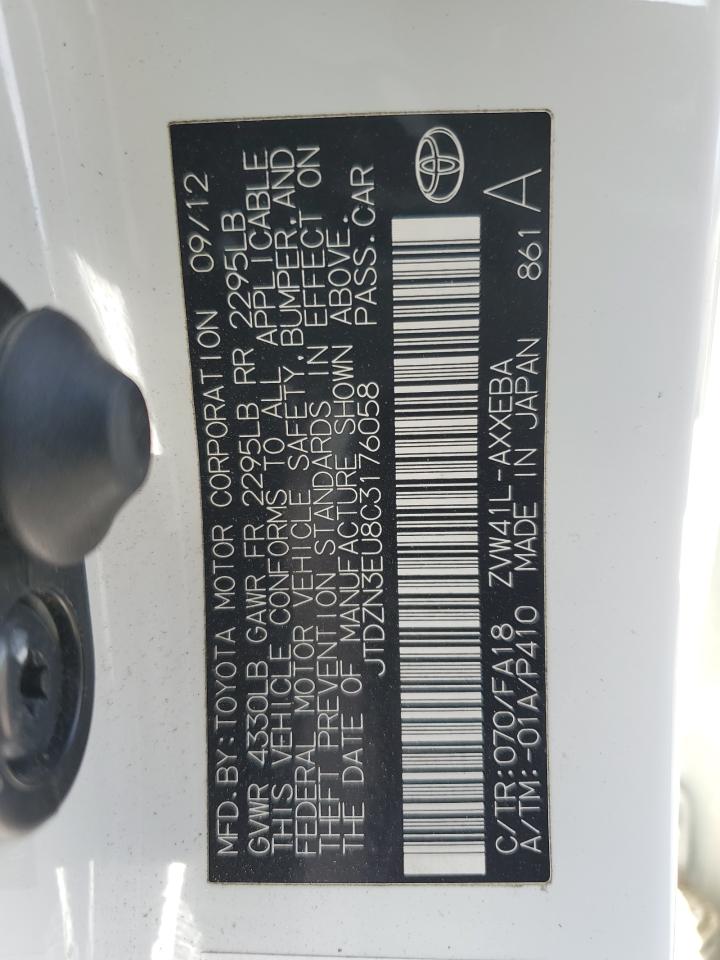 2012 Toyota Prius - Image 12