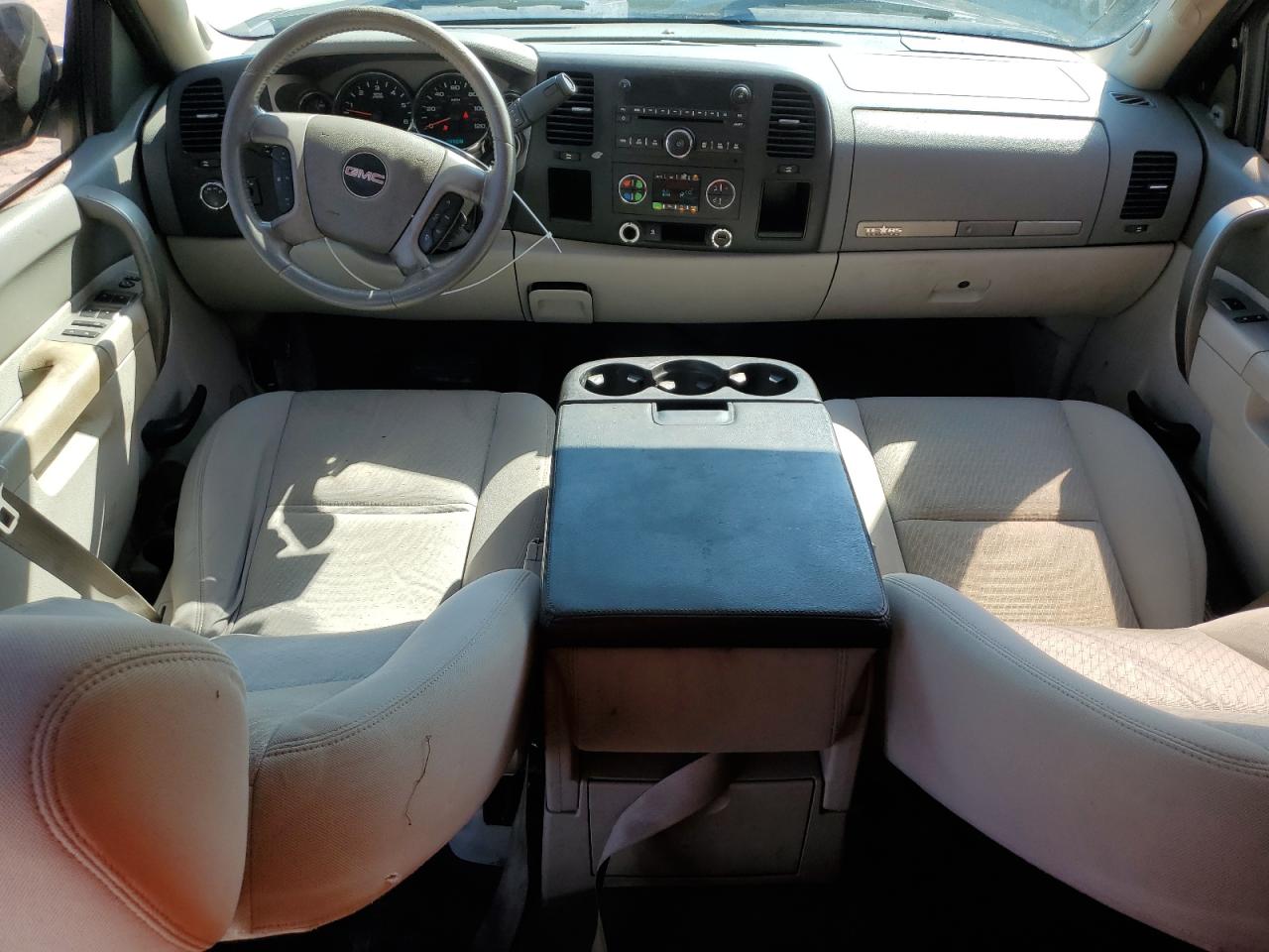 2011 GMC Sierra - Image 8