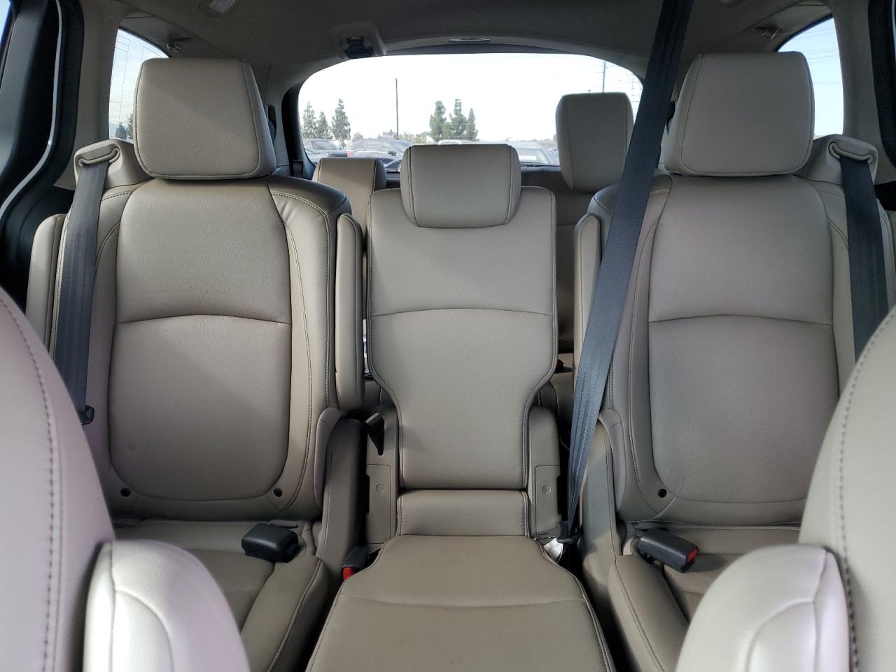 2022 Honda Odyssey - Image 10