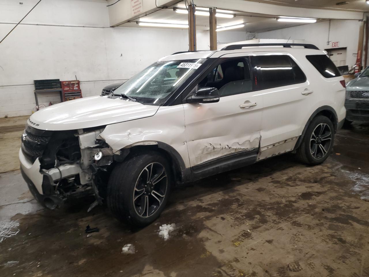 2015 Ford Explorer - Image 1