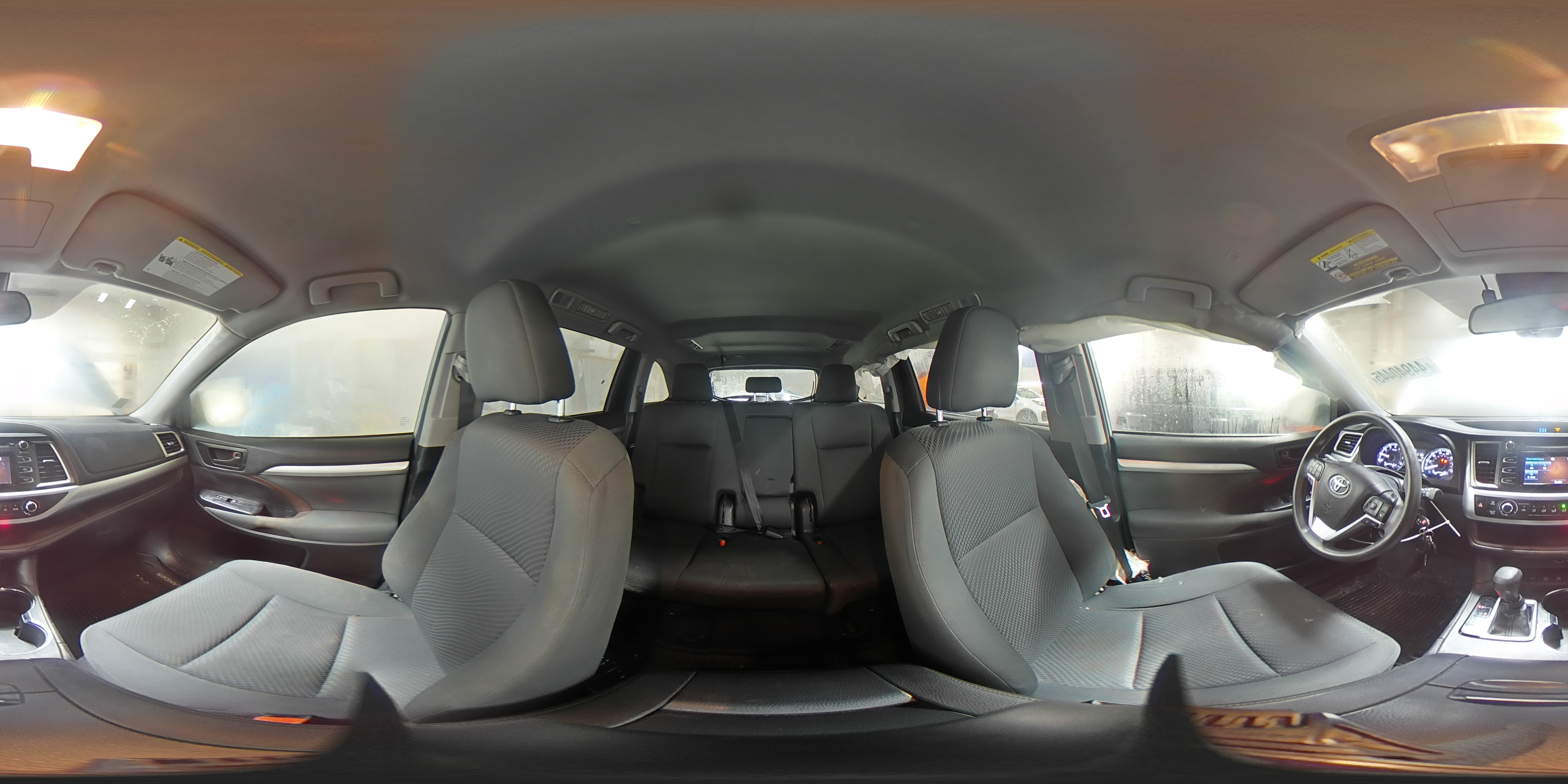 2019 Toyota Highlander - Image 14