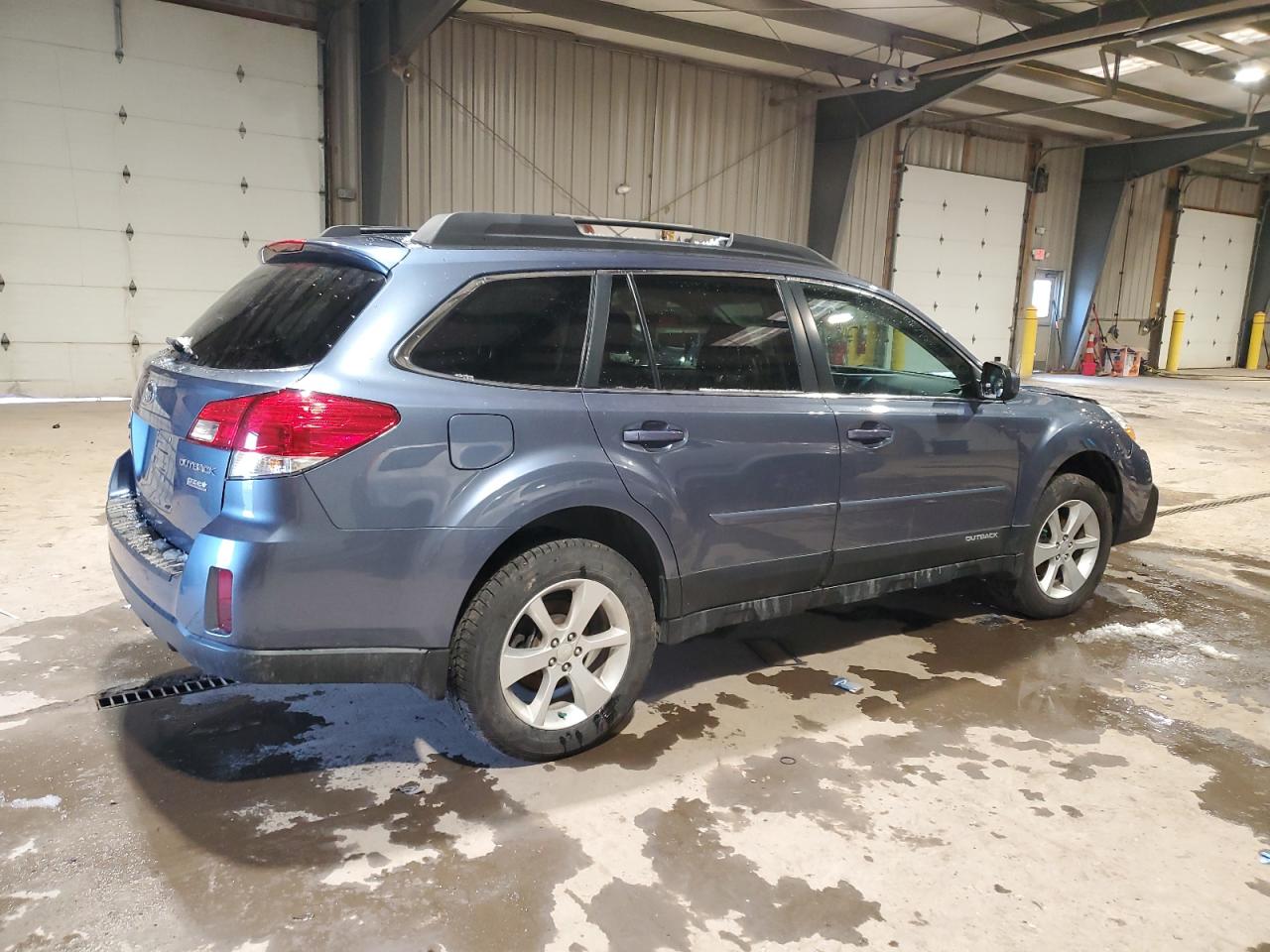2013 Subaru Outback - Image 3