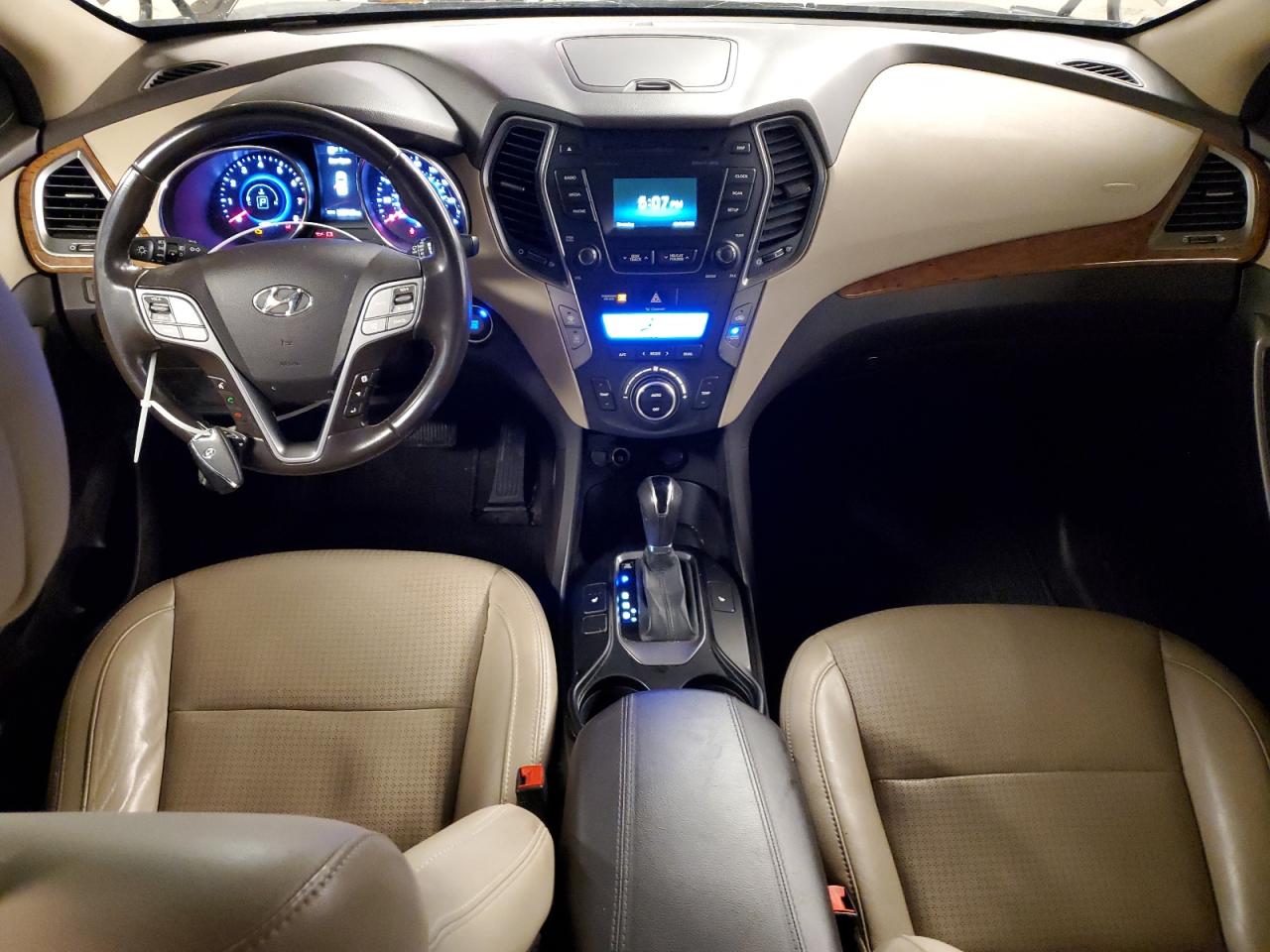 2013 Hyundai Santa Fe - Image 8