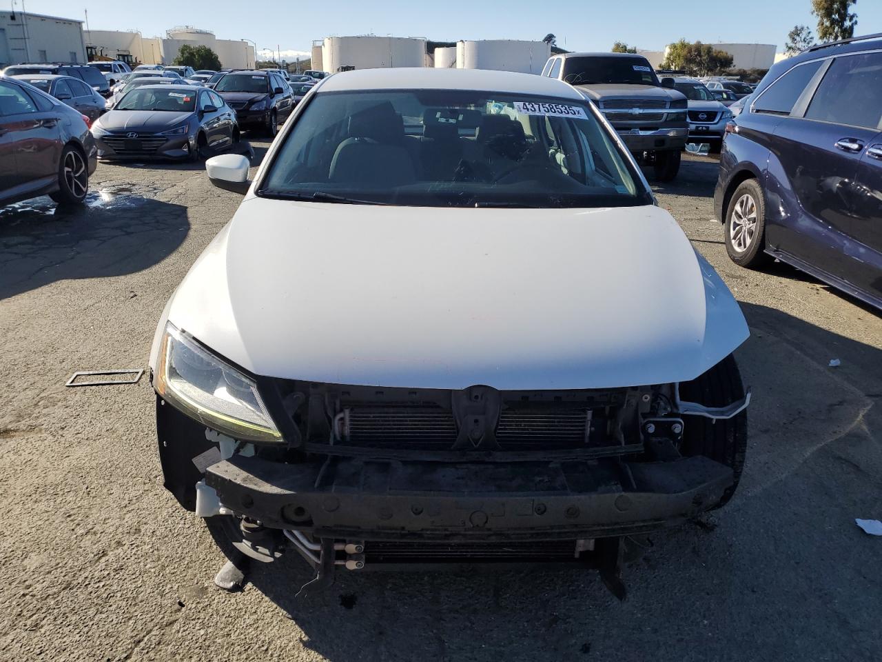 2017 Volkswagen Jetta - Image 5