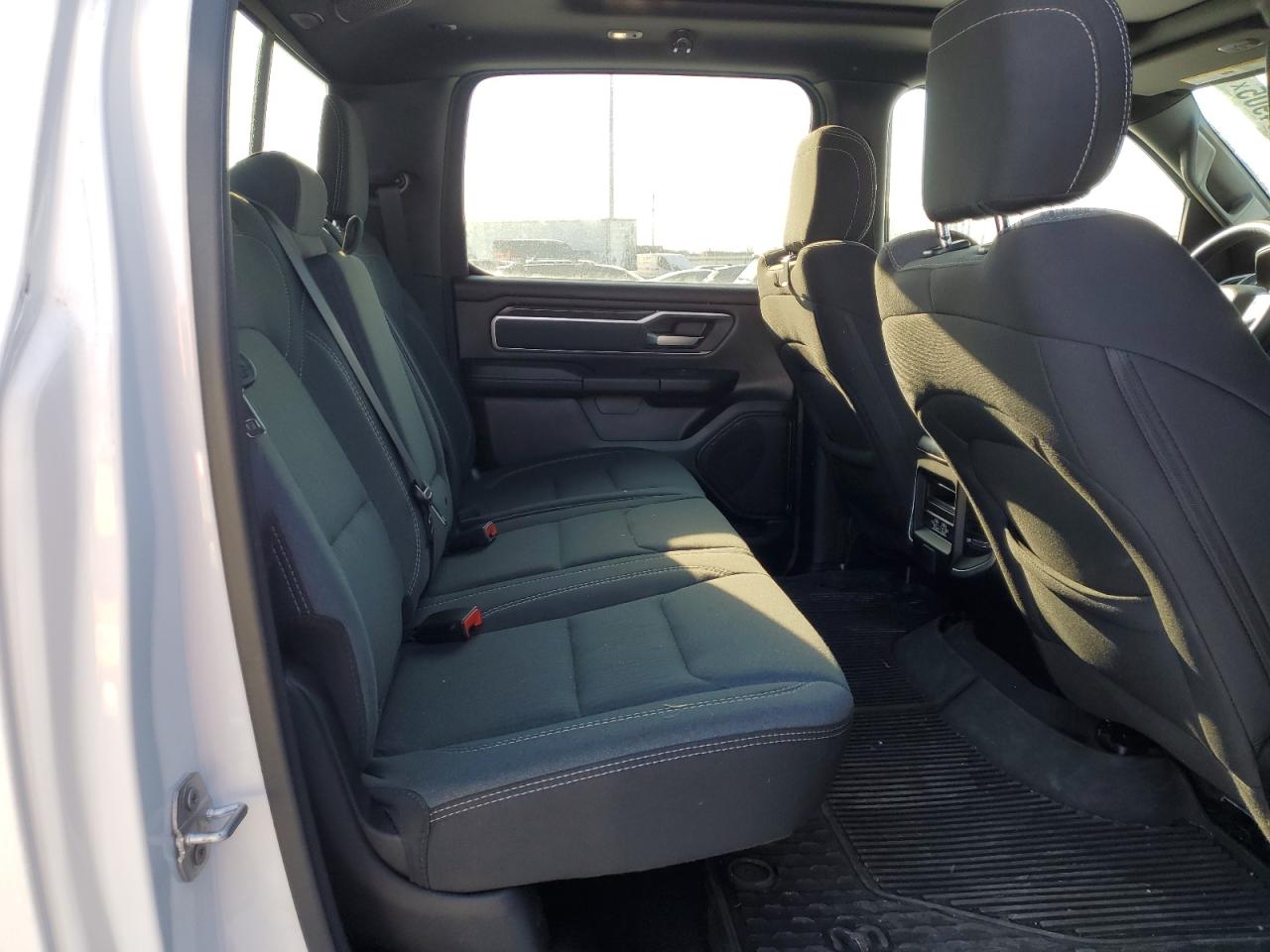 2022 RAM 1500 - Image 10