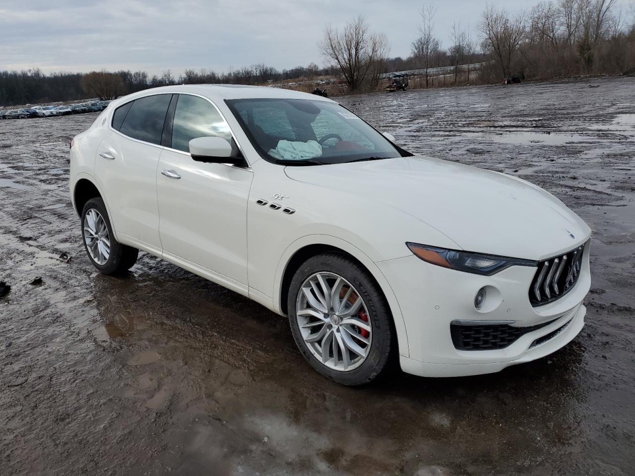 2022 Maserati Levante - Image 4