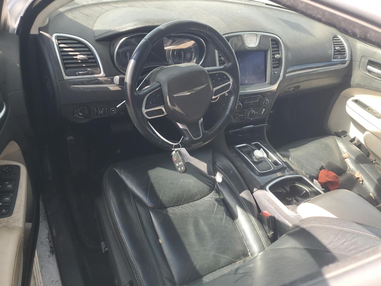 2021 Chrysler 300 - Image 8