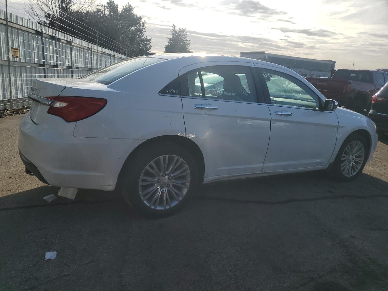 2012 Chrysler 200 - Image 3