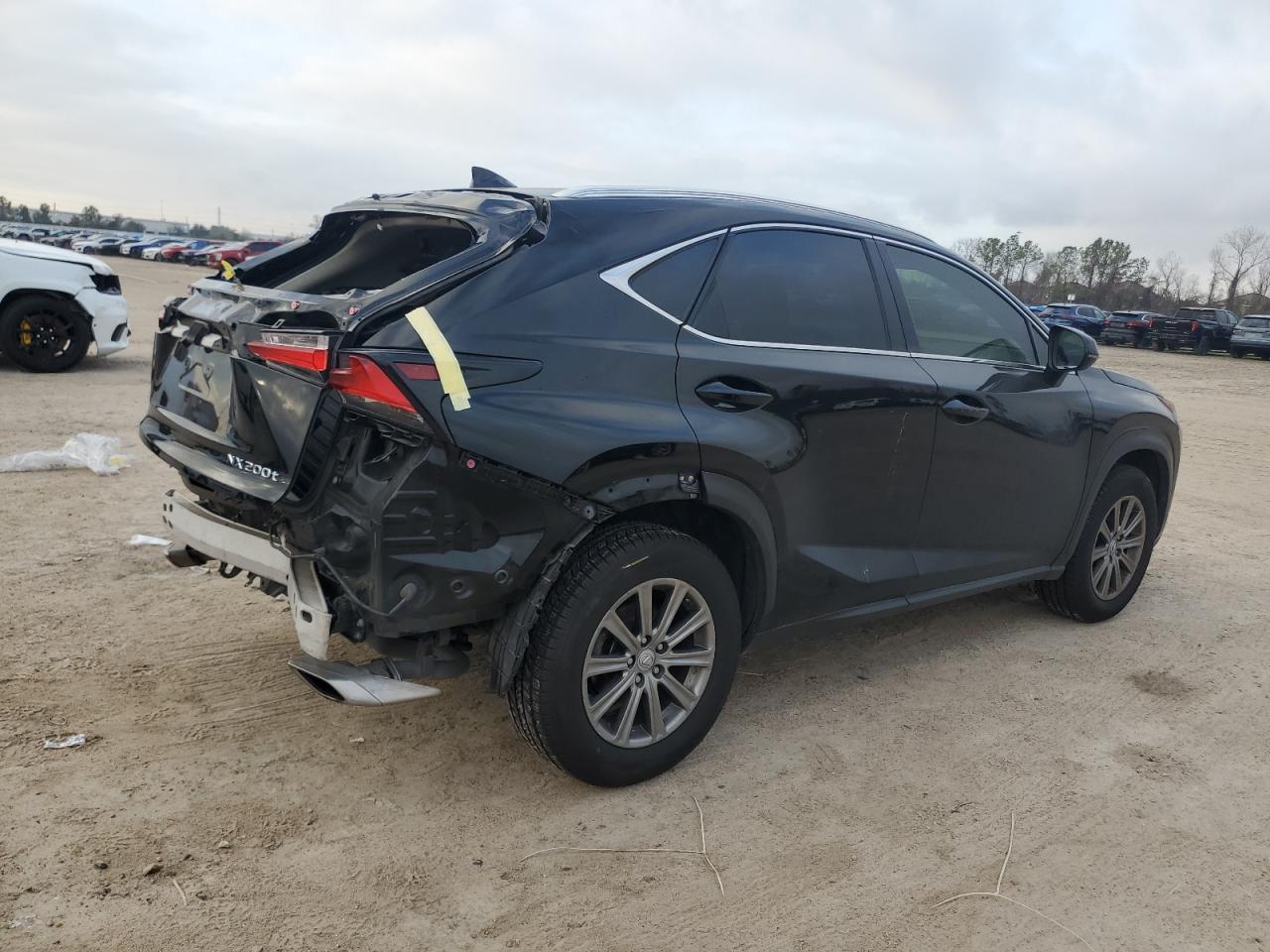 2015 Lexus NX - Image 3