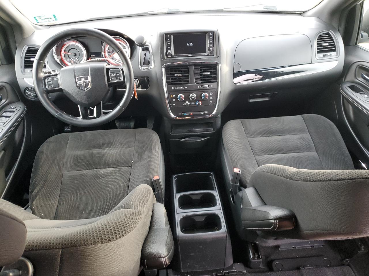 2018 Dodge Caravan - Image 8