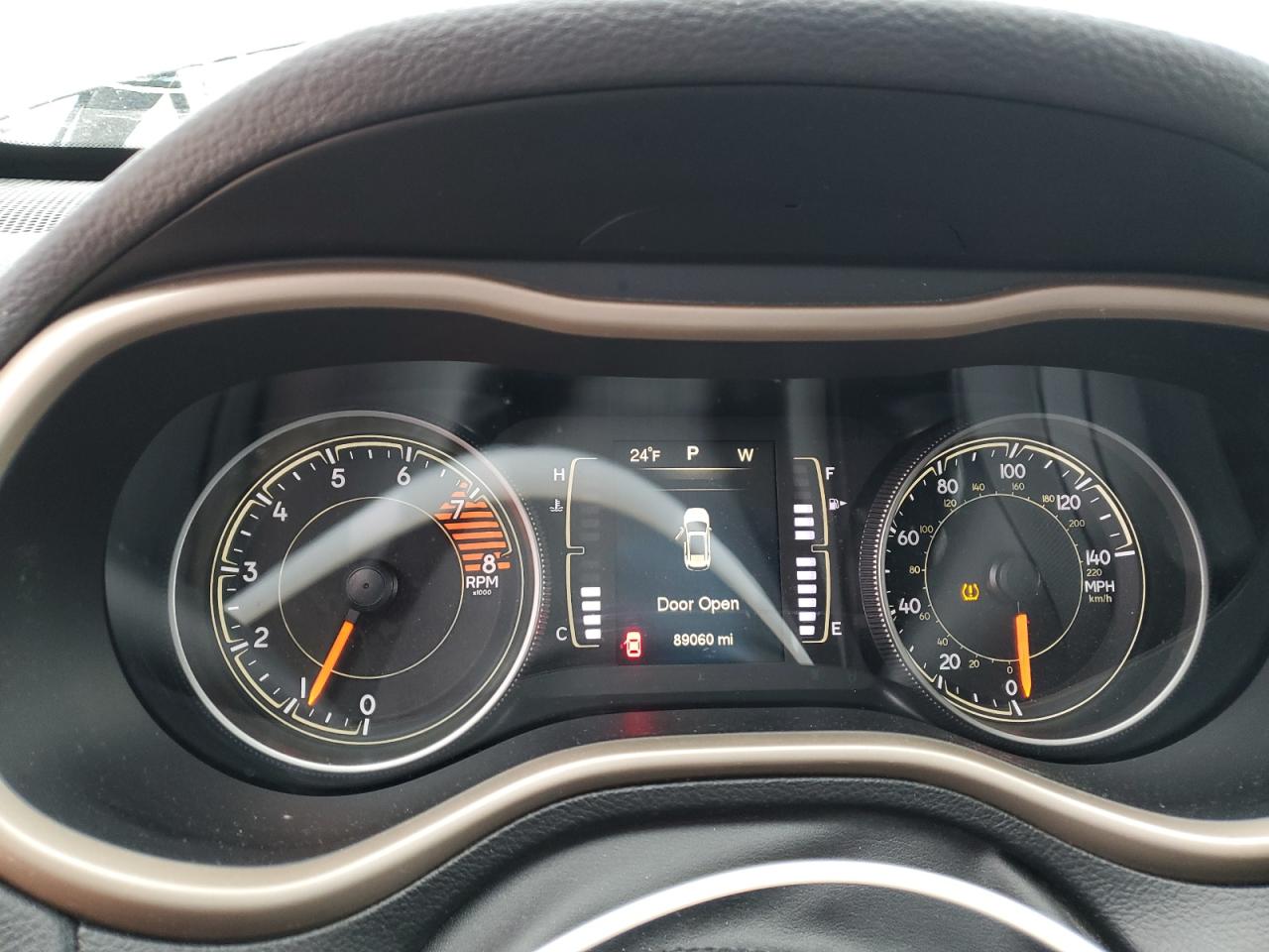 2016 Jeep Grand Cherokee - Image 9
