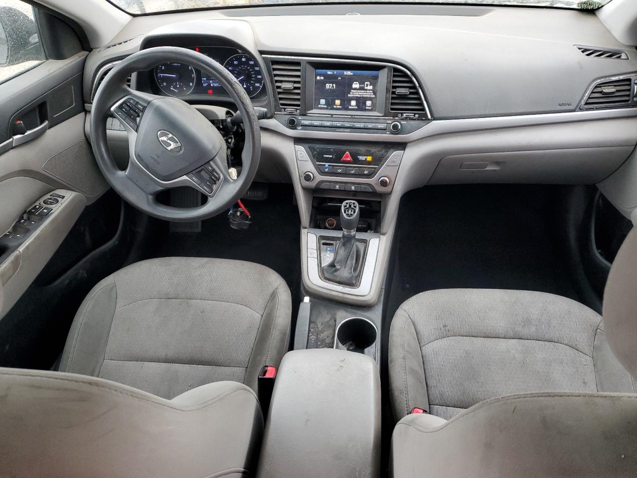 2017 Hyundai Elantra - Image 8