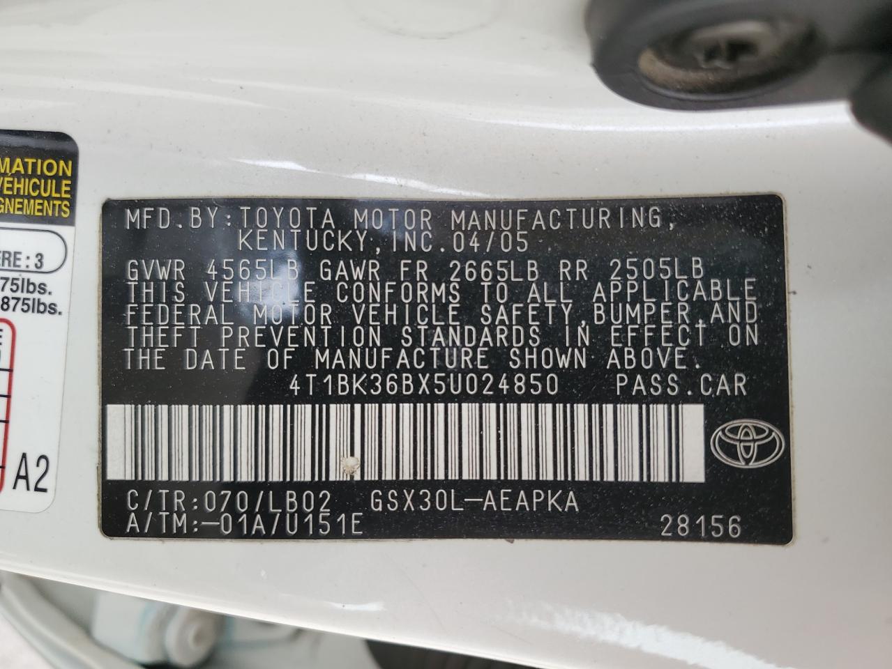 2005 Toyota Avalon - Image 12