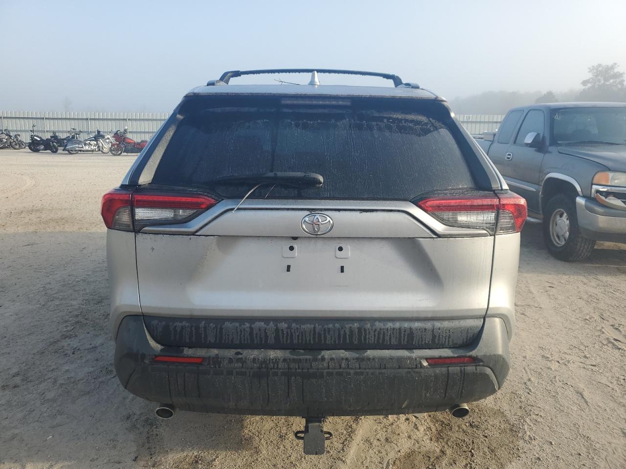 2020 Toyota RAV 4 - Image 6