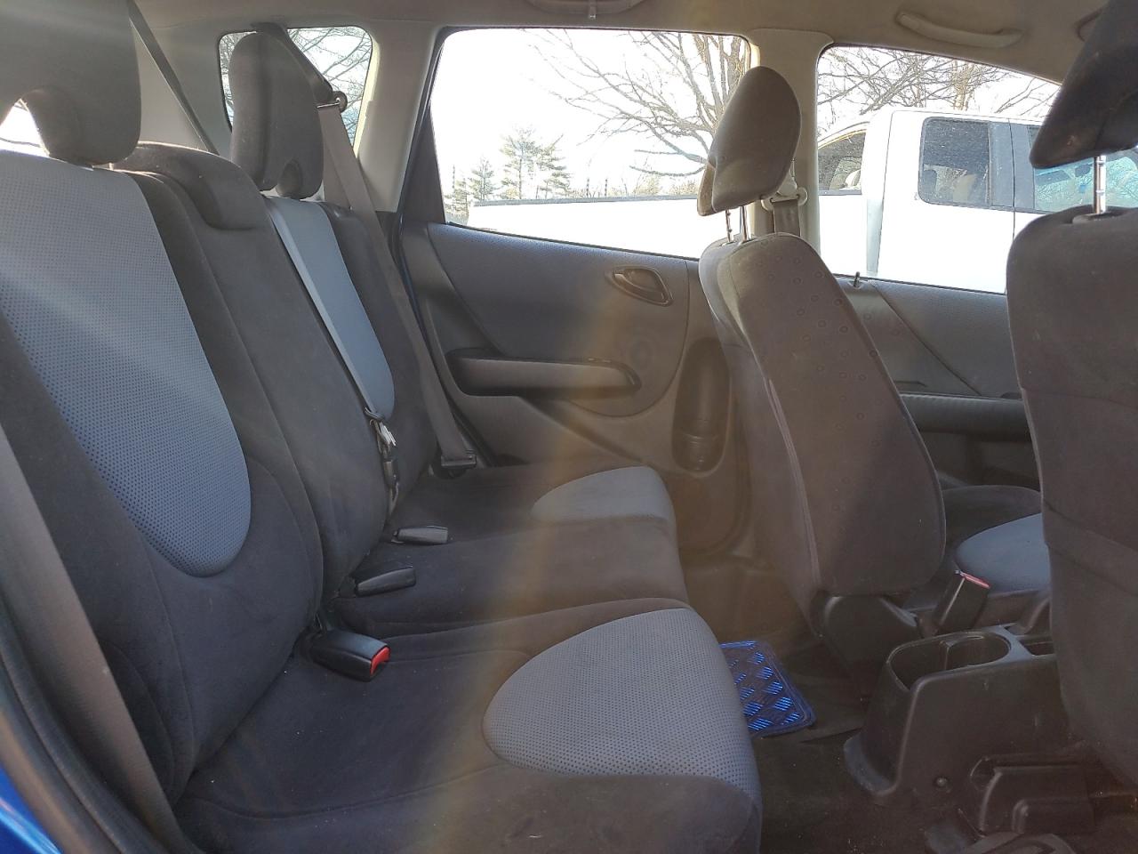 2008 Honda Fit - Image 10