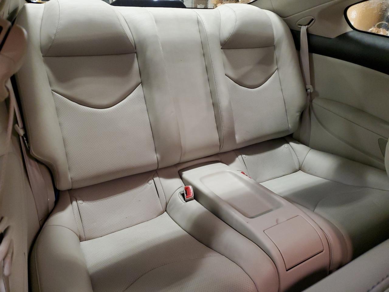 2013 Infiniti G - Image 10