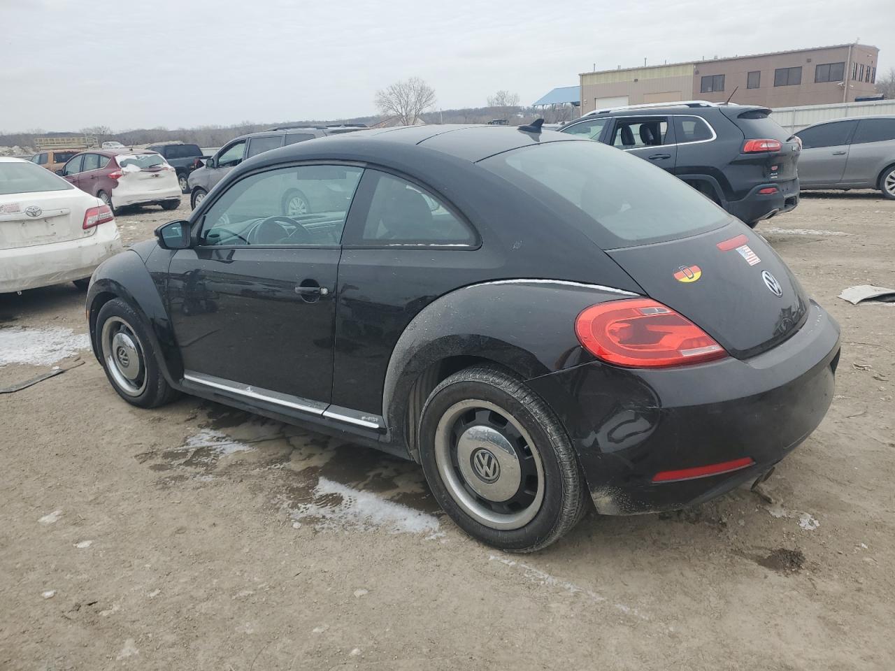 2012 Volkswagen Beetle - Image 2