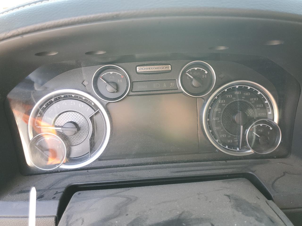 2017 RAM 2500 - Image 9